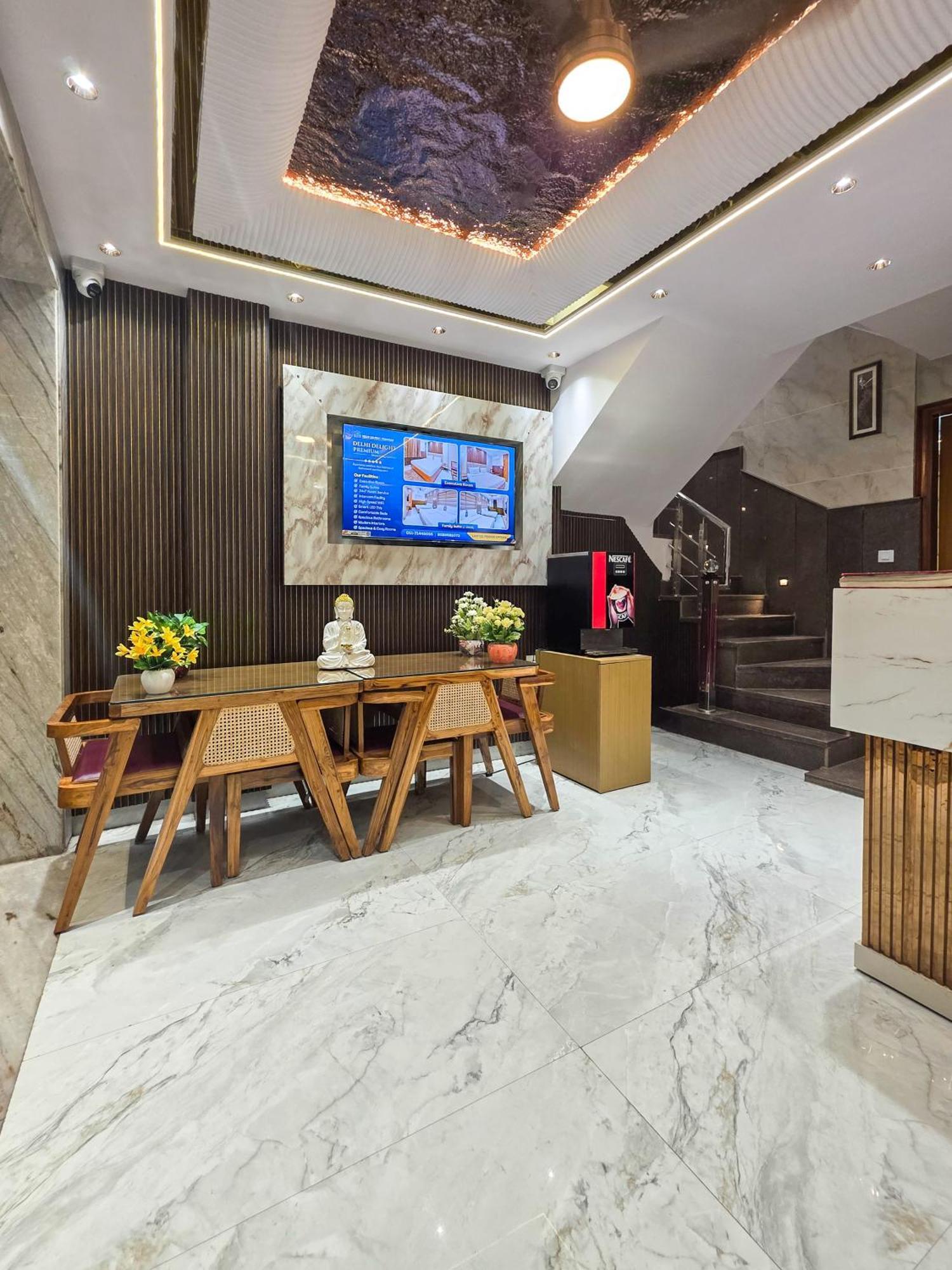 新德里Delhi Delight Premium住宿加早餐旅馆 外观 照片